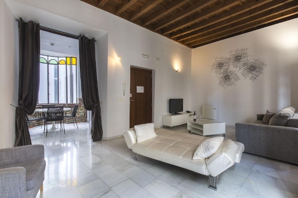 Hotel Elvira Suites